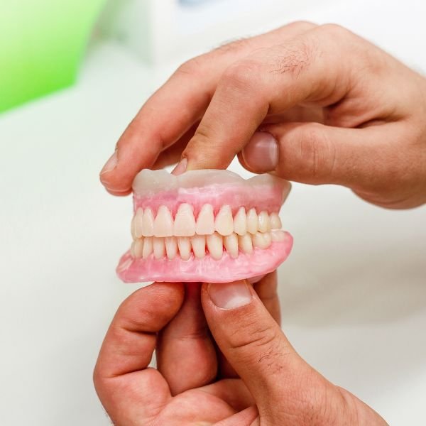 proteses dentaria de silicone